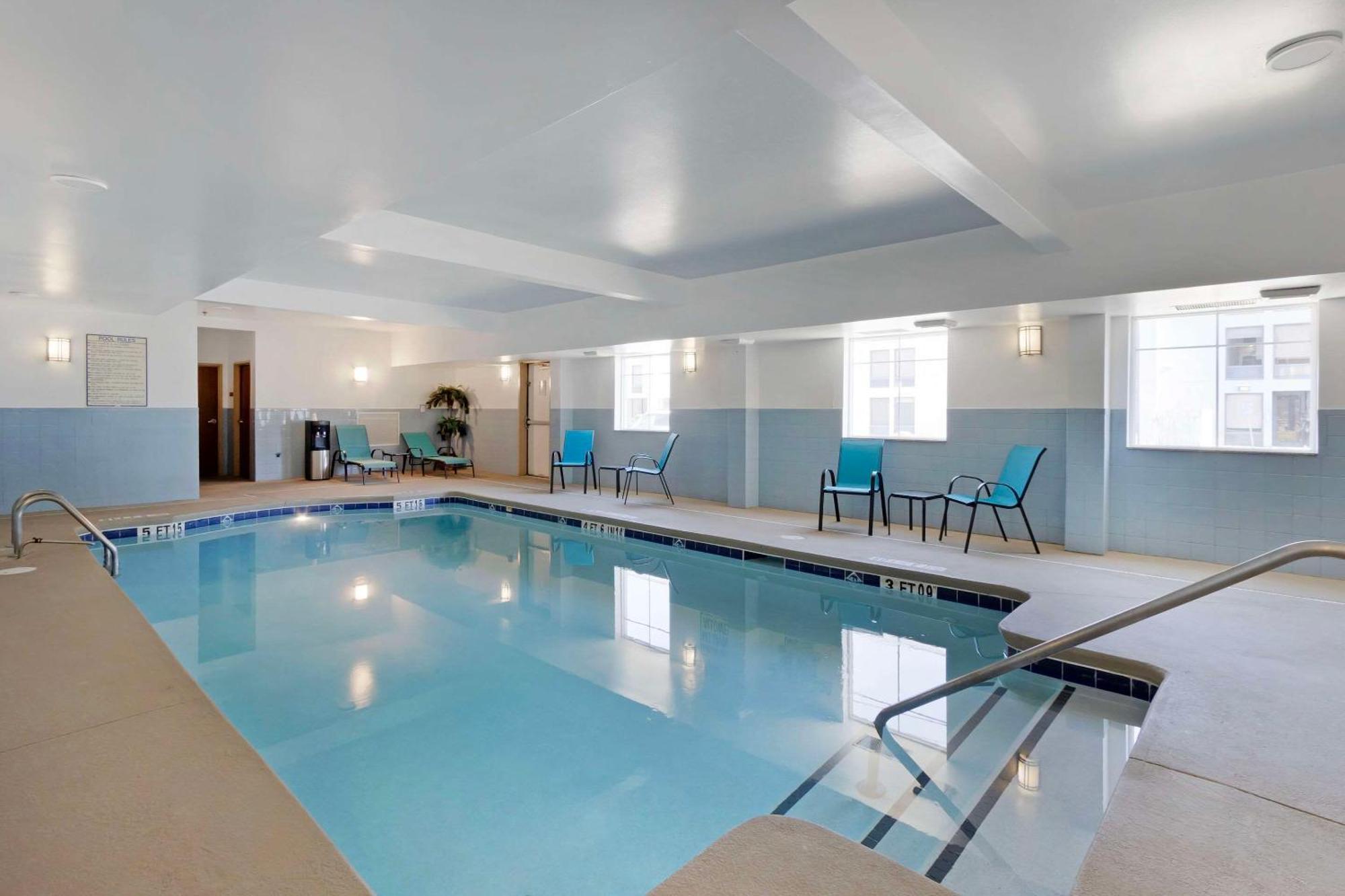 Comfort Inn & Suites Airport Convention Center North Charleston Luaran gambar