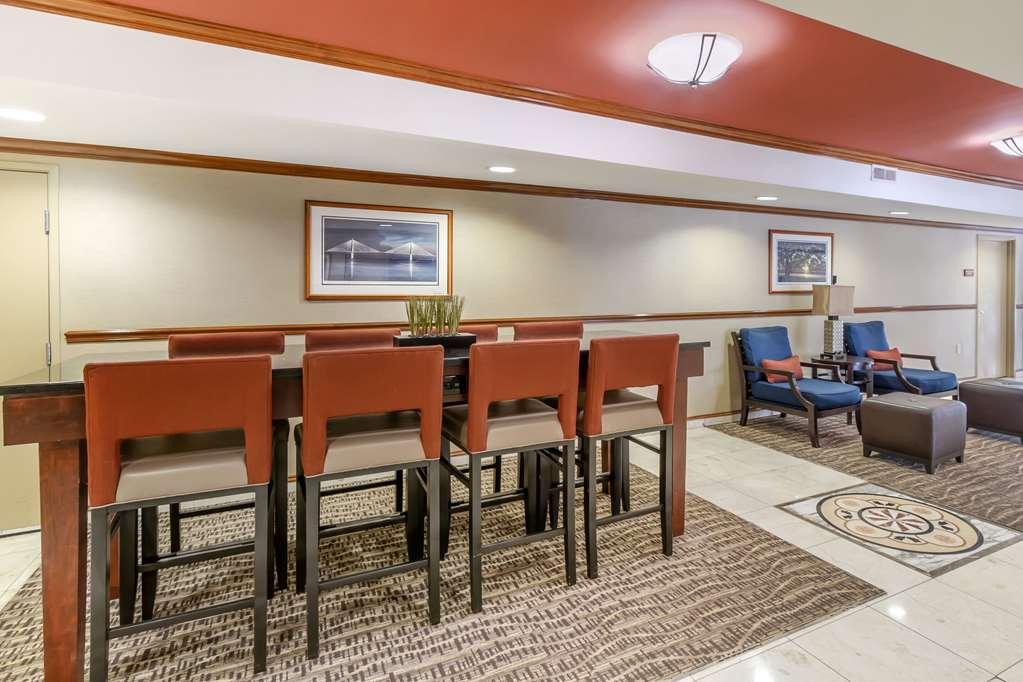 Comfort Inn & Suites Airport Convention Center Charleston Dalaman gambar